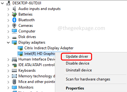如何解决在 Windows 10 中桌面变成粉色或紫色的问题?