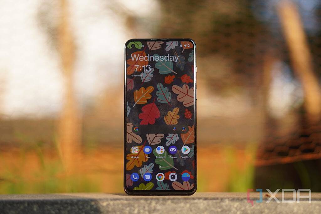 OnePlus 9RT vs. Apple iPhone 12：如何选择您的新智能手机？