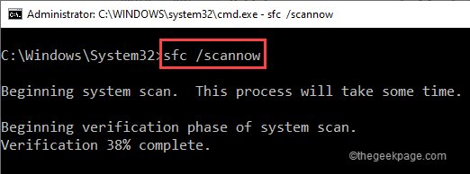 如何解决 Windows 11 任务栏上方出现透明矩形框的问题?