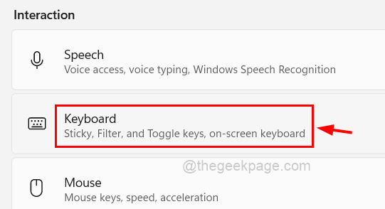 在 Windows 11 中单击鼠标时,如何取消选择所有内容?