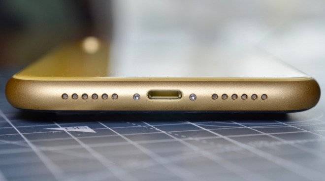 iPhone 14 仍将采用 Lightning 接口,但传输速度将得到提升