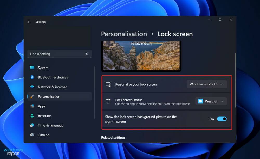 如何在 Windows 11 中个性化锁定屏幕的背景和通知设置？