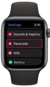 如何在Apple Watch上开启或关闭手腕检测功能?
