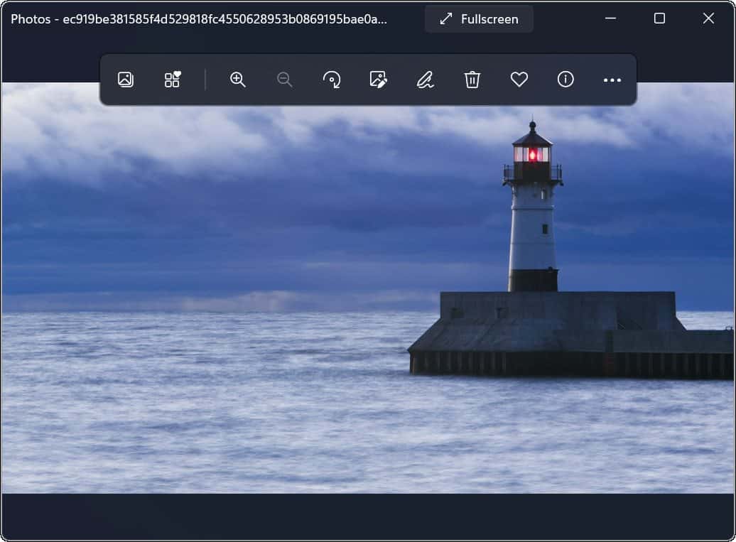 如何在 Windows 11 上保存 Spotlight 集合图像