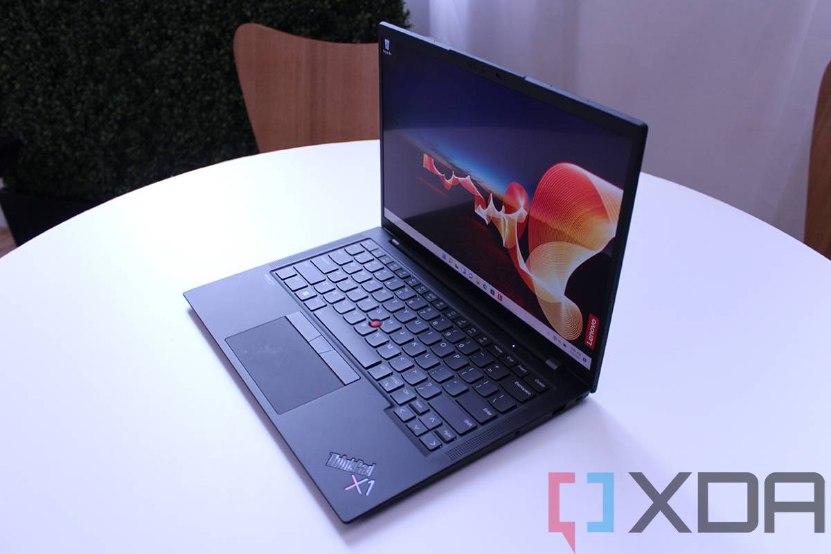 联想 ThinkPad X1 Carbon Gen 10 vs Apple MacBook Air:两者中哪个更优秀?