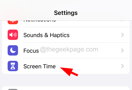 如何在iPhone上禁用锁定屏幕上的相机图标?