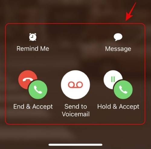 如何在 iPhone 上让某人处于等待状态