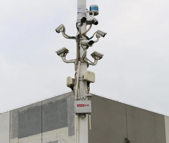 “聪明车”驶上“智慧路”，联想携手英特尔以5G+AI算力赋能车路云协同发展​