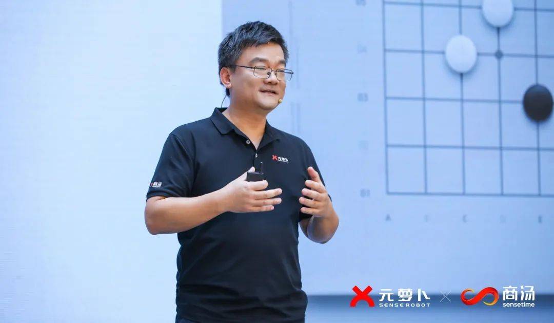 从AlphaGo到元萝卜,AI机器人正深入生活