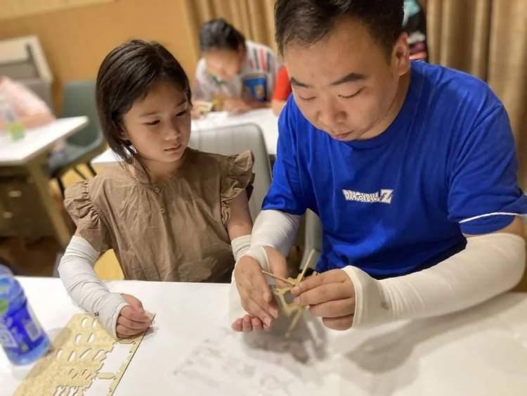 学习与娱乐并行！普陀举办的“无人机”科普盛宴充满趣味