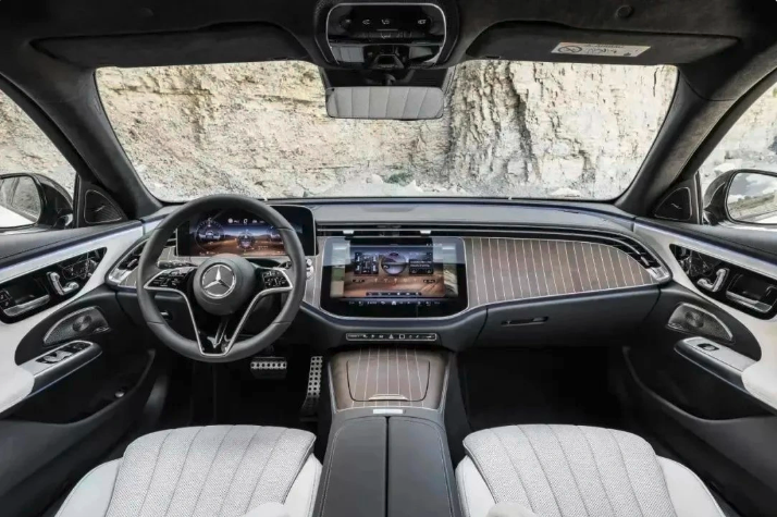 IAA MOBILITY 2023:梅赛德斯-奔驰揭开神秘面纱,全新E级All-Terrain震撼亮相
