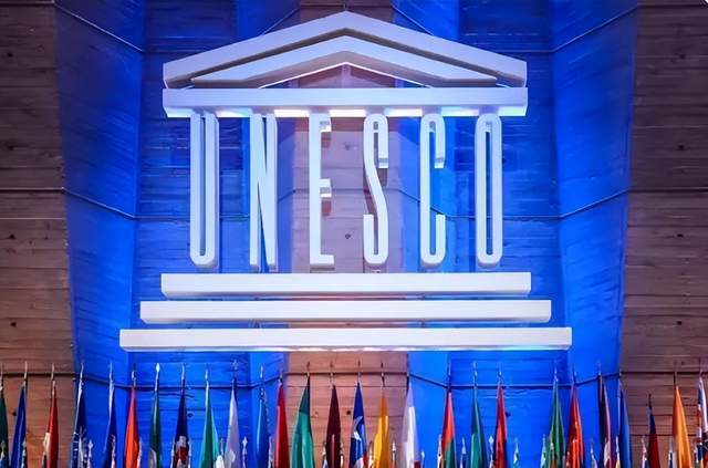 美国刚回归，联合国就开会管制人工智能，西方要抢规则制定权了