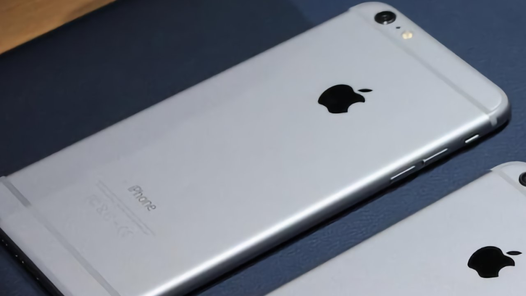 iPhone 外壳材料最全回顾：从塑料进化到金属