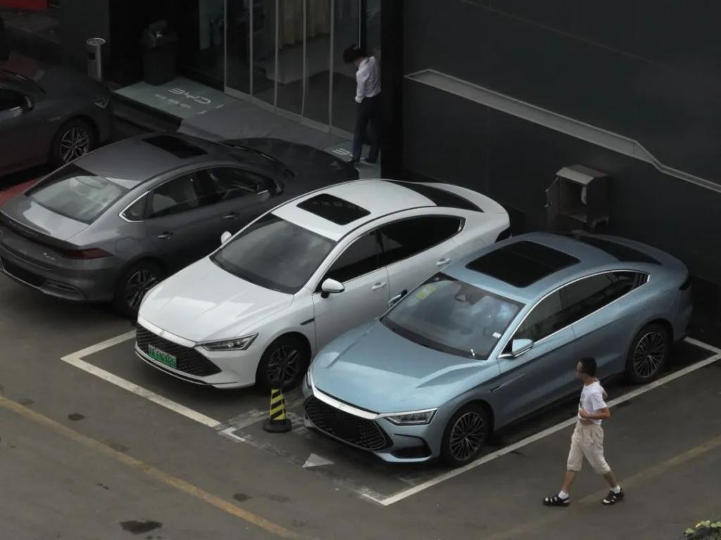 车企为啥扎堆搞电池？并非只为了降本……