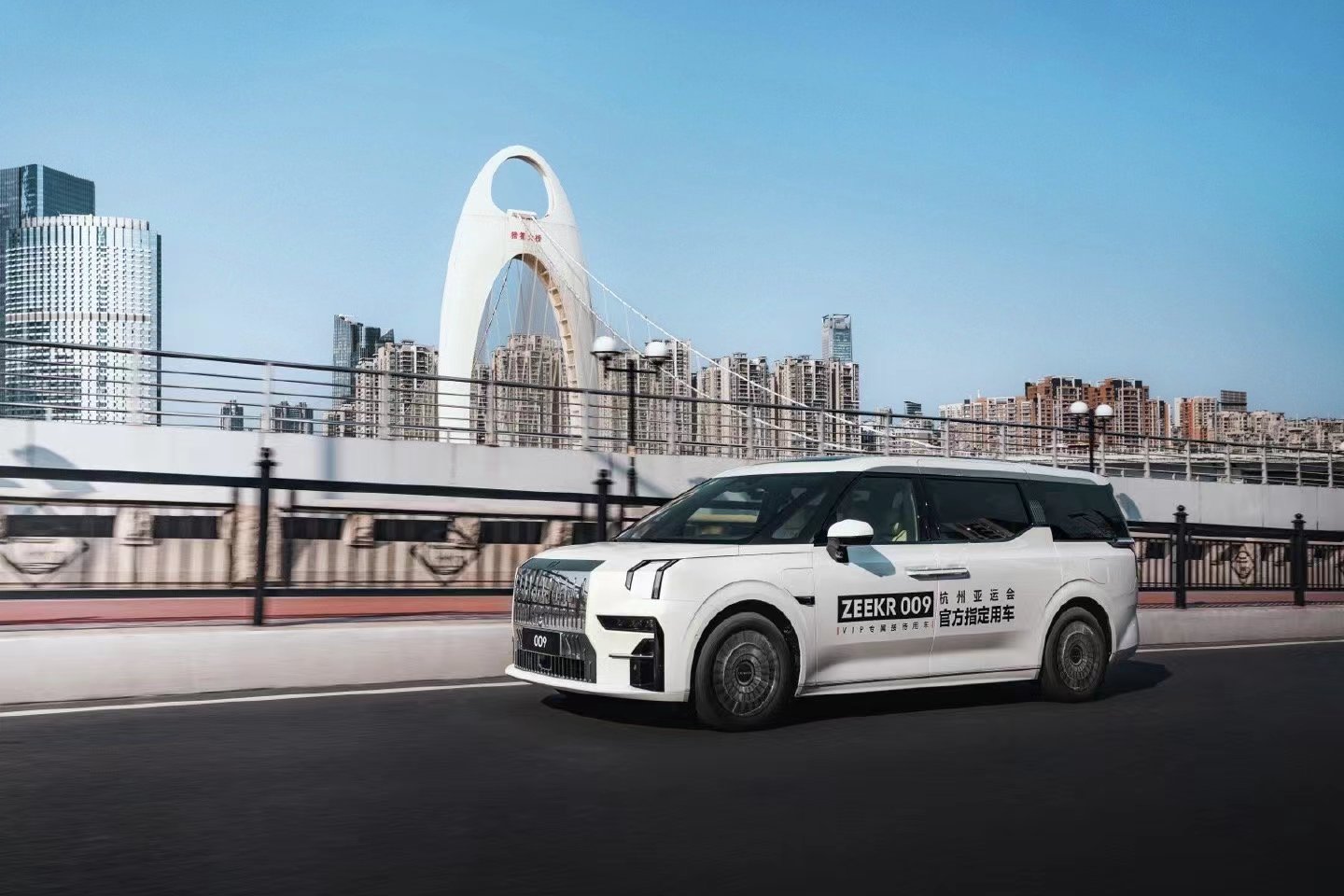 小鹏X9、理想MEGA来袭，极氪009还能继续滋润吗？