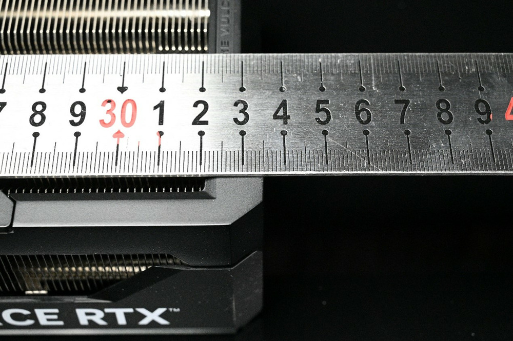 2K 144hz游戏的高帧利器，七彩虹iGame RTX 4070 Ti火神评测