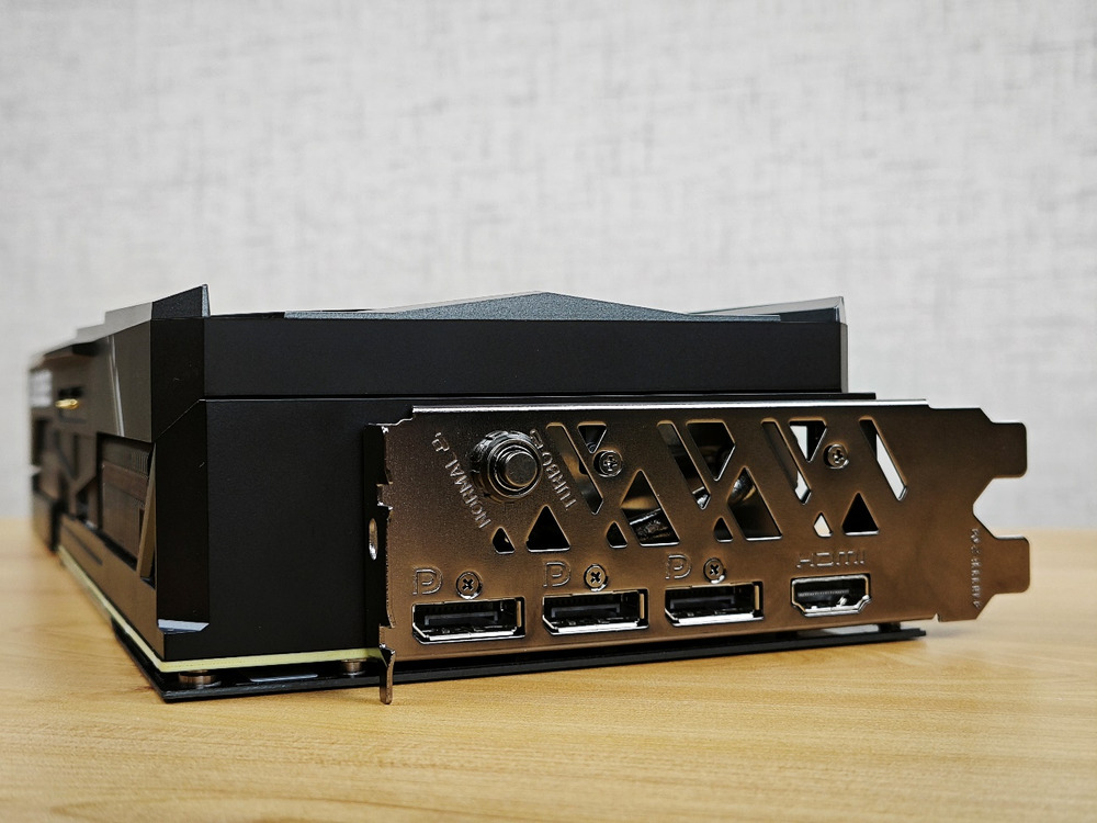 2K 144hz游戏的高帧利器，七彩虹iGame RTX 4070 Ti火神评测