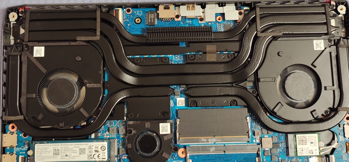 雷神猎刃 16 电竞本体验:越级散热技术加持,超高性价比