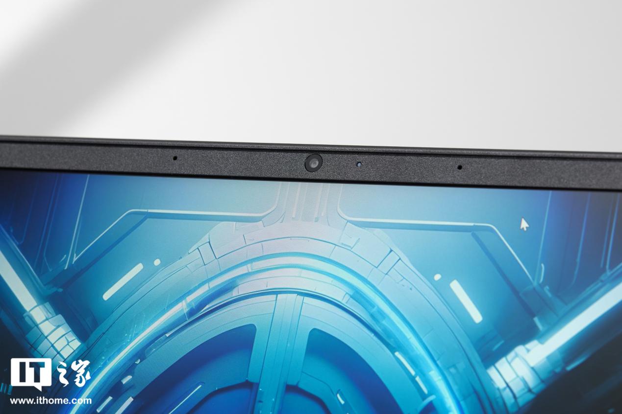 雷神猎刃 16 电竞本体验:越级散热技术加持,超高性价比