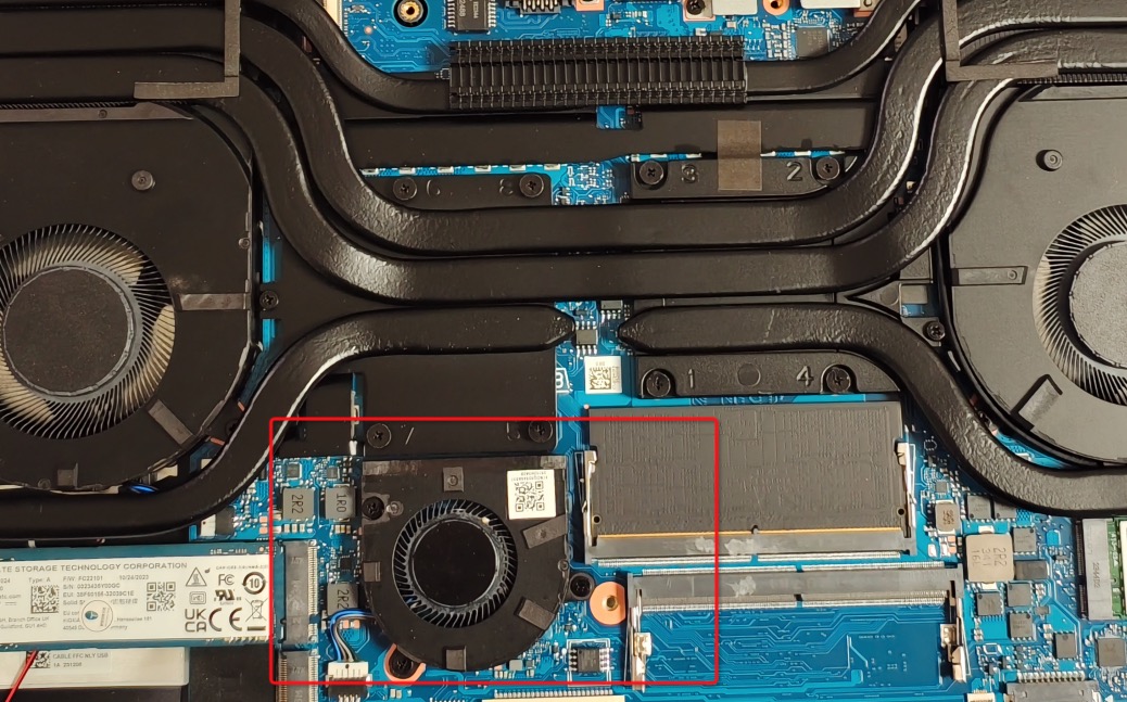 雷神猎刃 16 电竞本体验:越级散热技术加持,超高性价比
