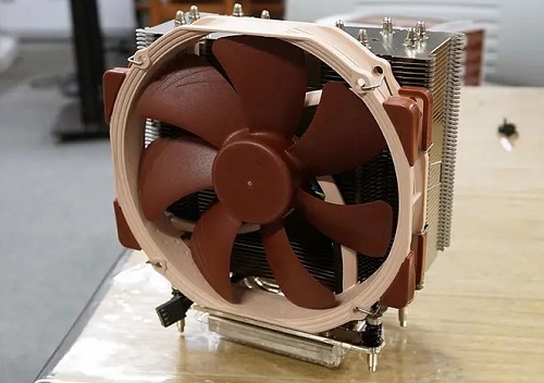 风冷散热器能用多久