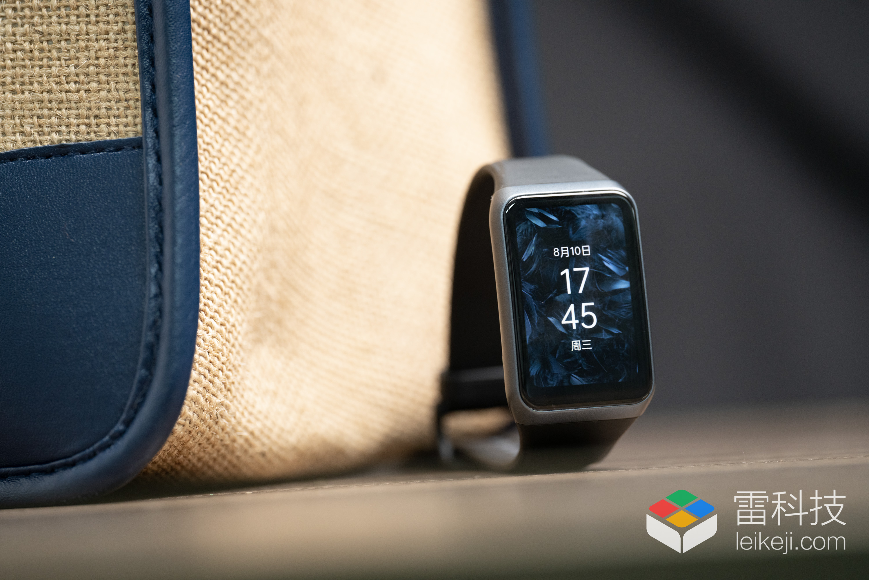 探索OPPO手环2的外观和功能