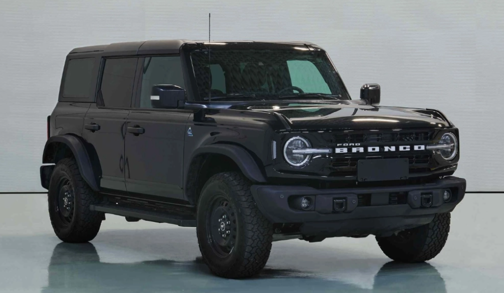 福特 Bronco 中文定名“烈马”：硬派越野车型，1 月 29 日发布