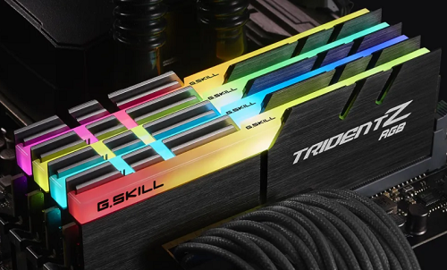 芝奇皇家戟和幻光戟哪个好