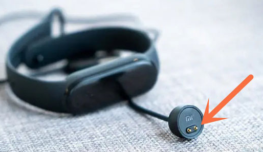 小米手环7怎么充电