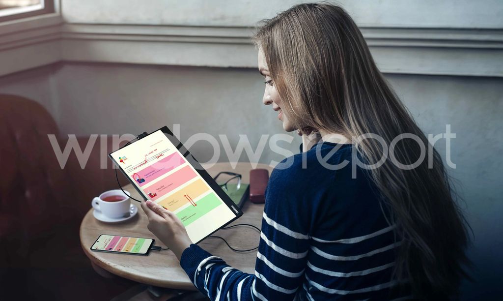 “戴帽”设计,联想 MWC 2024 新款笔记本阵容曝光