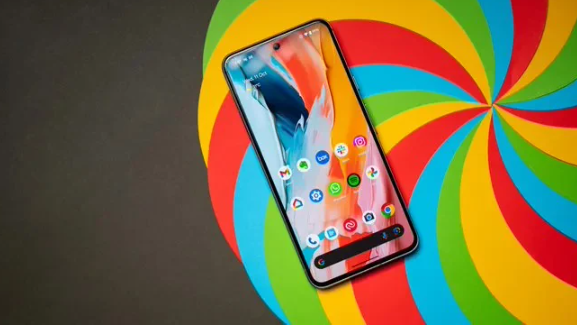 谷歌Android 15新功能“通知冷却”亮相,解决连续通知烦恼