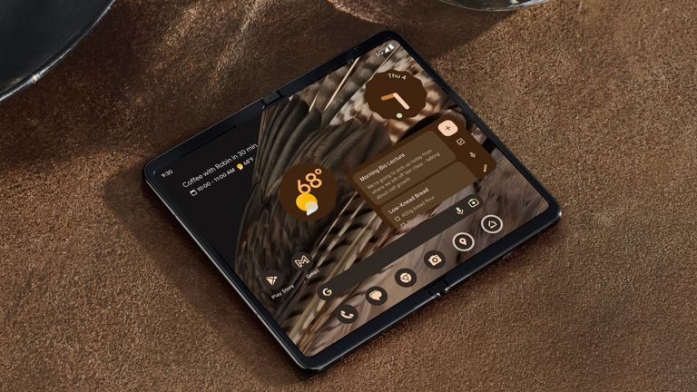折叠屏iPhone难产、Vision Pro遇冷,苹果不再有光明的未来?