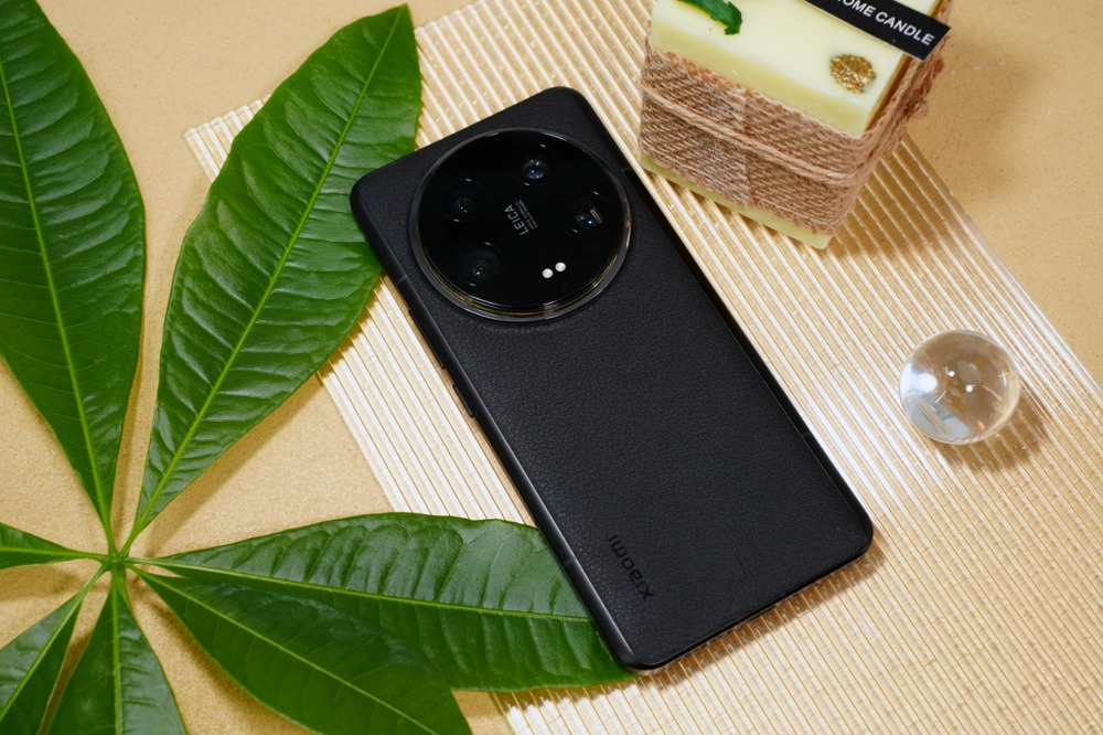 小米14Ultra图赏:这个超大杯有些不寻常