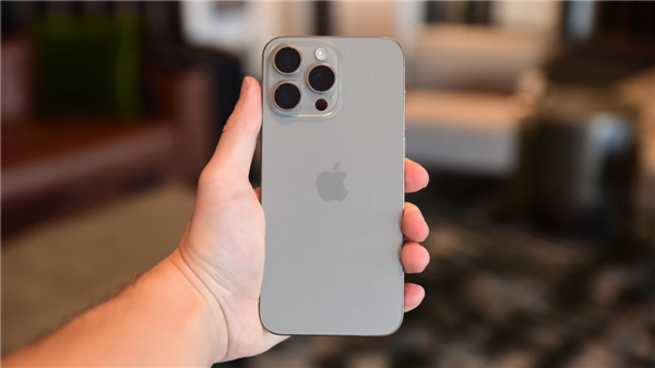 iOS 17.4发布，欧盟用户独家尝鲜侧载功能