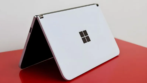 Surface Duo找到了第二春：在开源社区中得到新生，支持Windows 11和安卓14