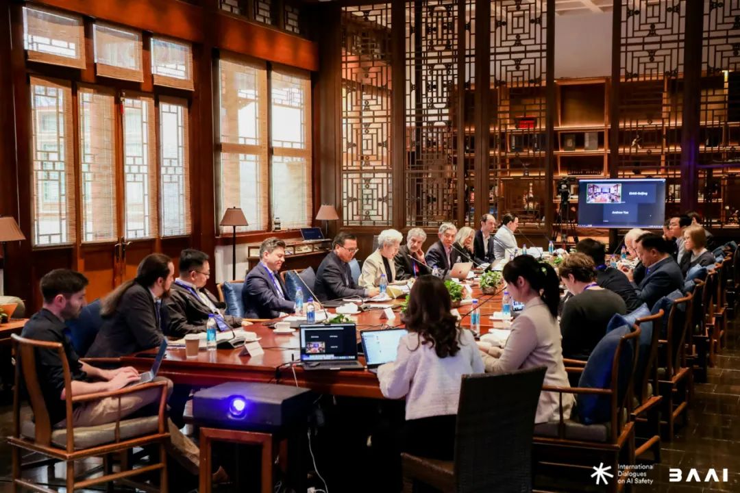 Hinton、Bengio等联合中国专家达成AI安全共识:AI系统不应违反红线