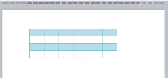 如何在WPS Word中将表格内容居中？