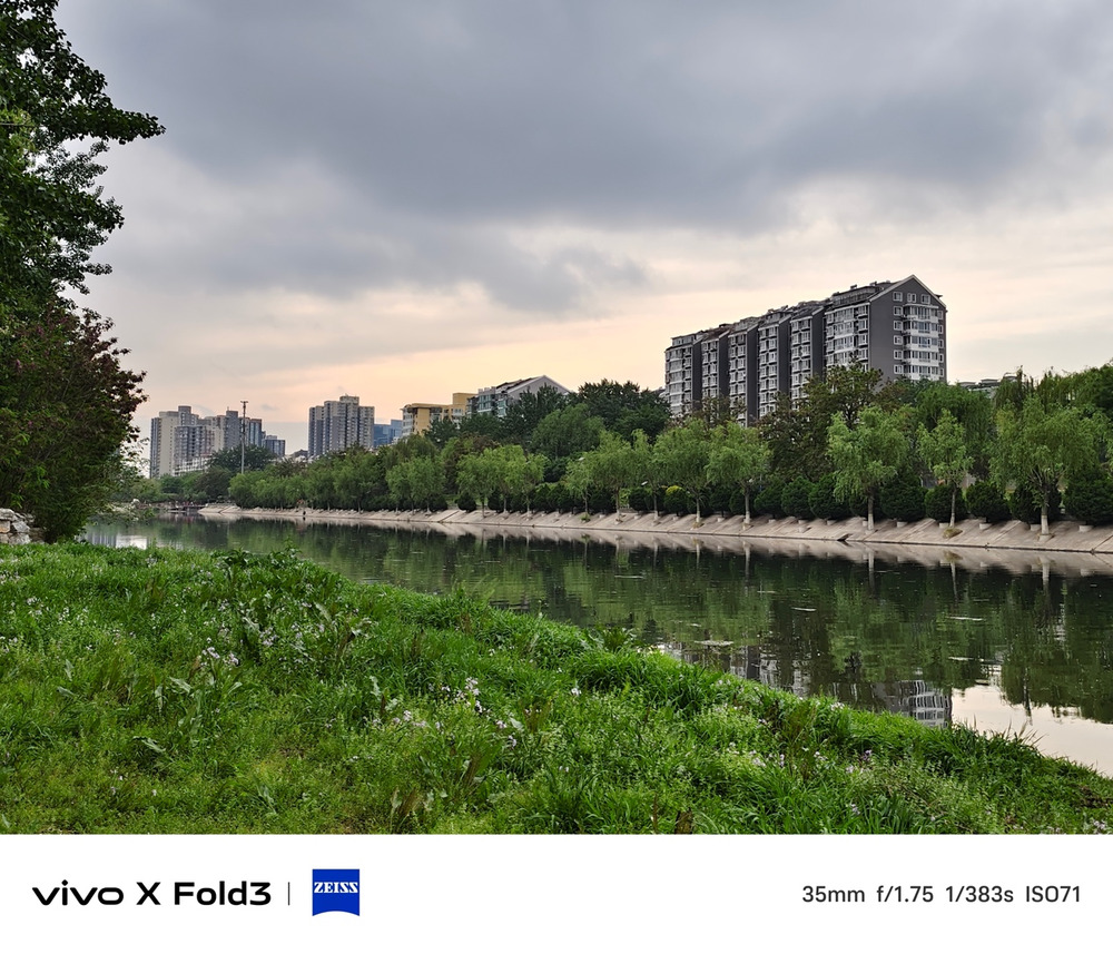 轻又强，焕新折叠新体验：vivo X Fold3评测