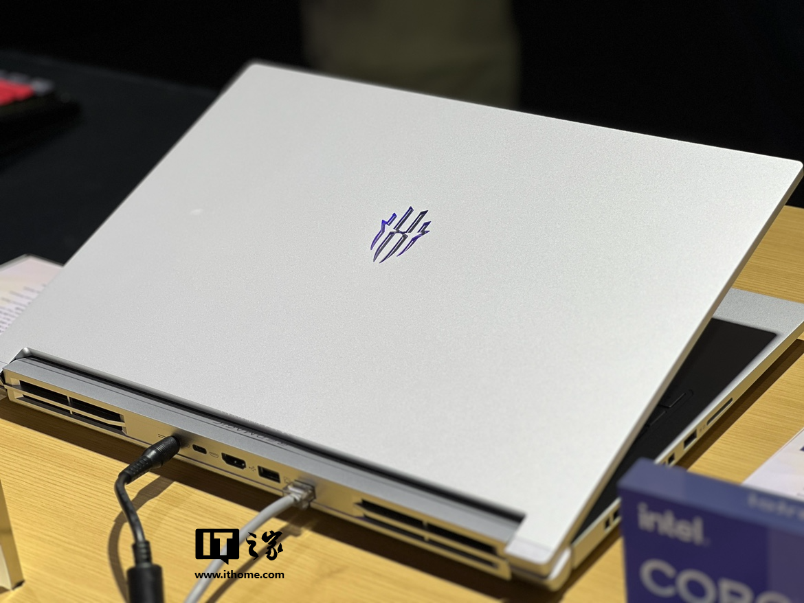 红魔首款游戏本 16 Pro 重量 2.4kg,口号“强悍但轻薄”