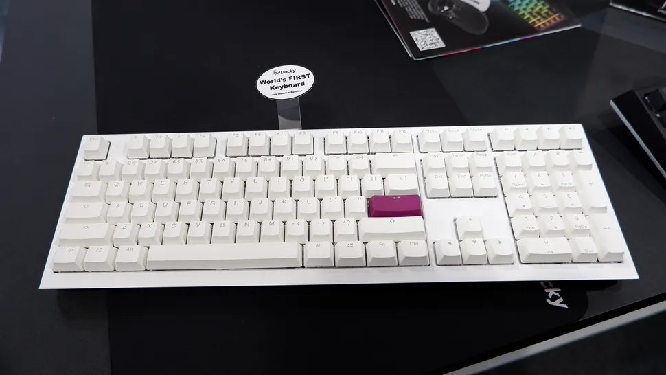 CHERRY 樱桃推出首款电感式模拟轴体 MX Multipoint：可调触发键程、超 2 亿次点击寿命
