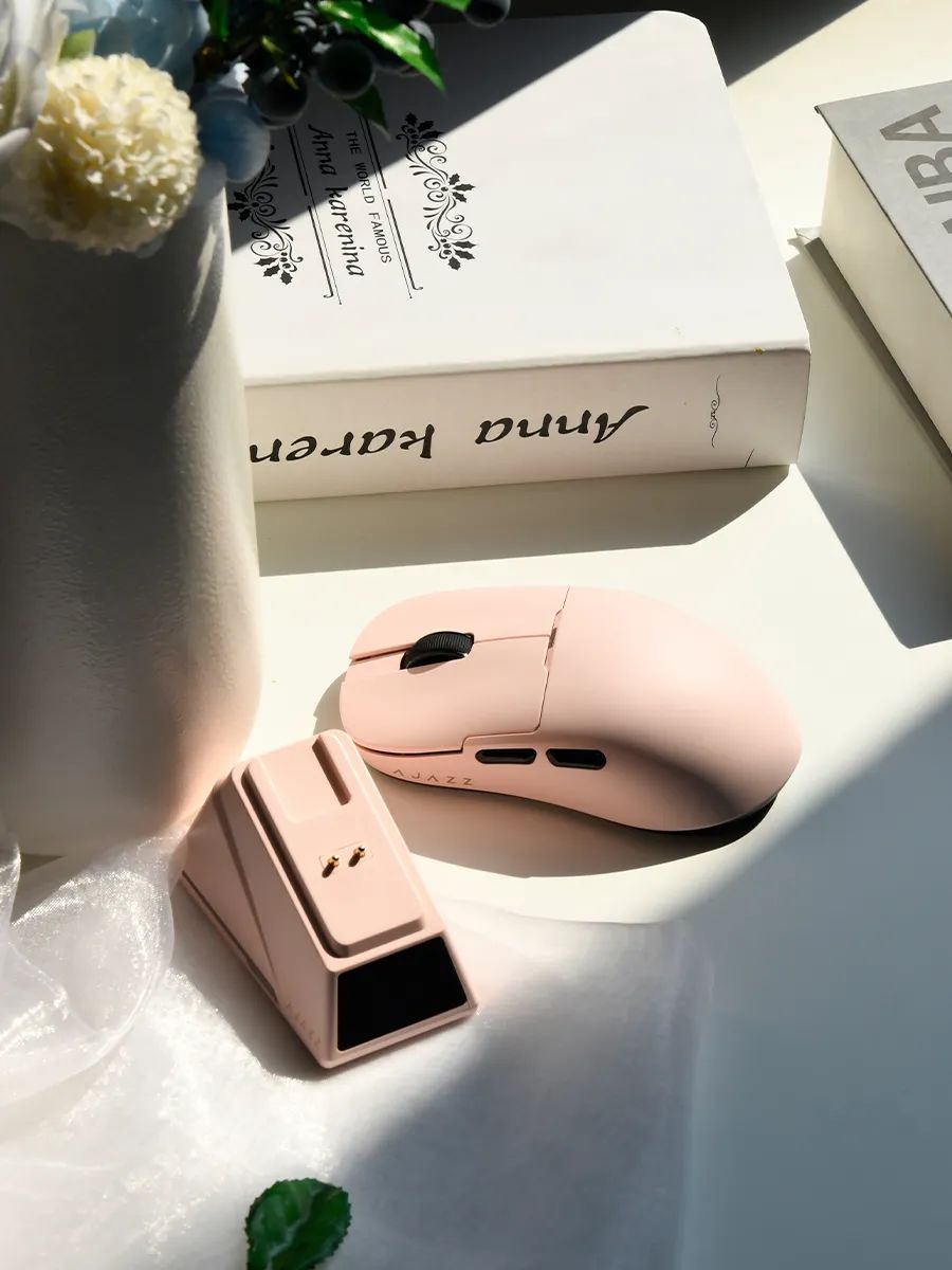黑爵 AJ159 APEX 无线鼠标破晓粉开售:三模连接、PAW3950,首发 299 元