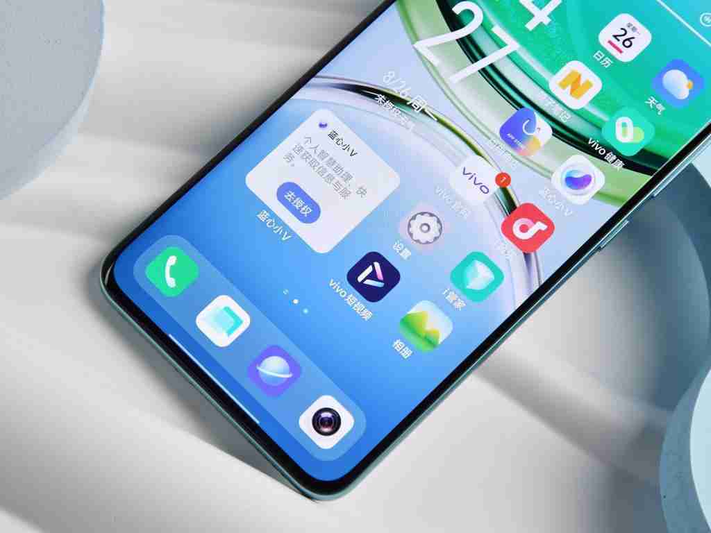 vivo Y300 Pro 屏幕解析:四曲面舒适手感,更加护眼