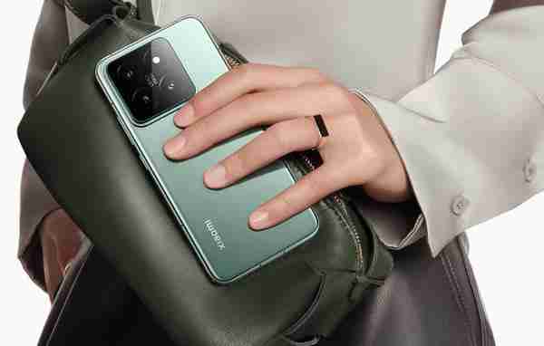 6500mAh 电池旗舰直屏手机要来了 是 iQOO 还是小米?