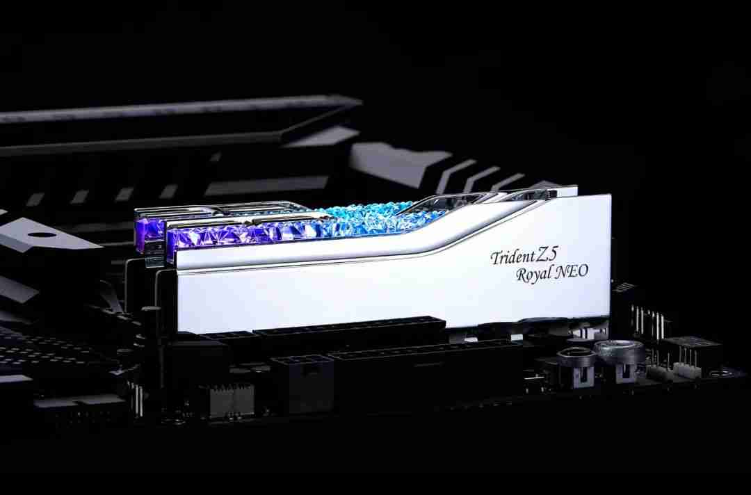 频率创新高,芝奇展示 DDR5-9000 48GB(24GBx2)极速内存套装