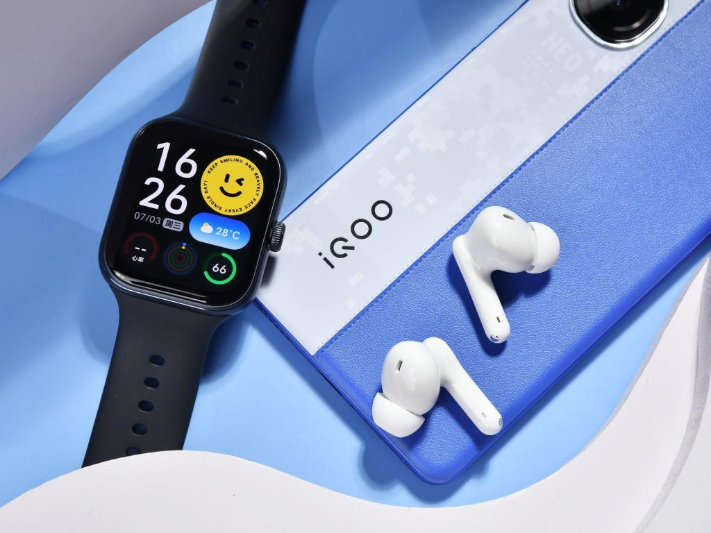 屏幕好打游戏才够爽 iQOO Neo9S Pro+ 屏幕简析