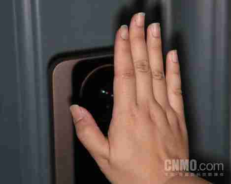 小米智能门锁 M30 Pro 体验:猫眼双摄 + 屏幕,你想要的他都有