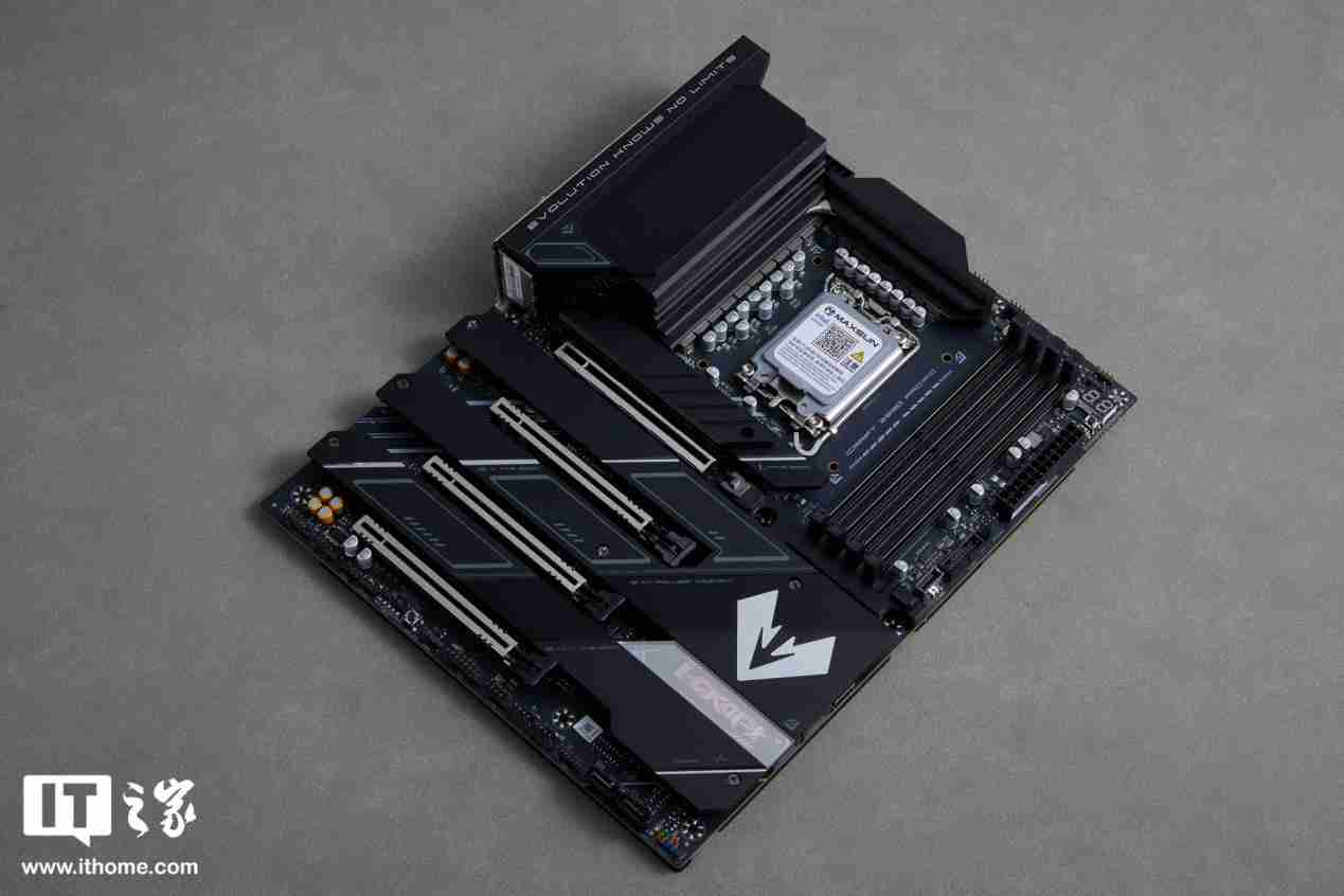 铭瑄 iCraft Z890 Pacific 主板评测:用料扎实,拓展性强