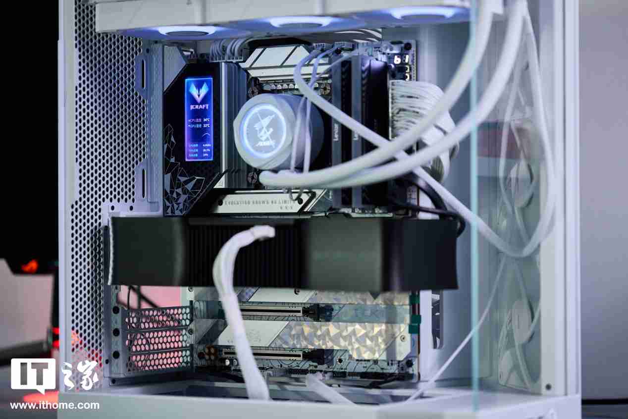 铭瑄北冰洋 Z890 ARCTIC 主板评测：白色装机绝配，BIOS 体验大提升