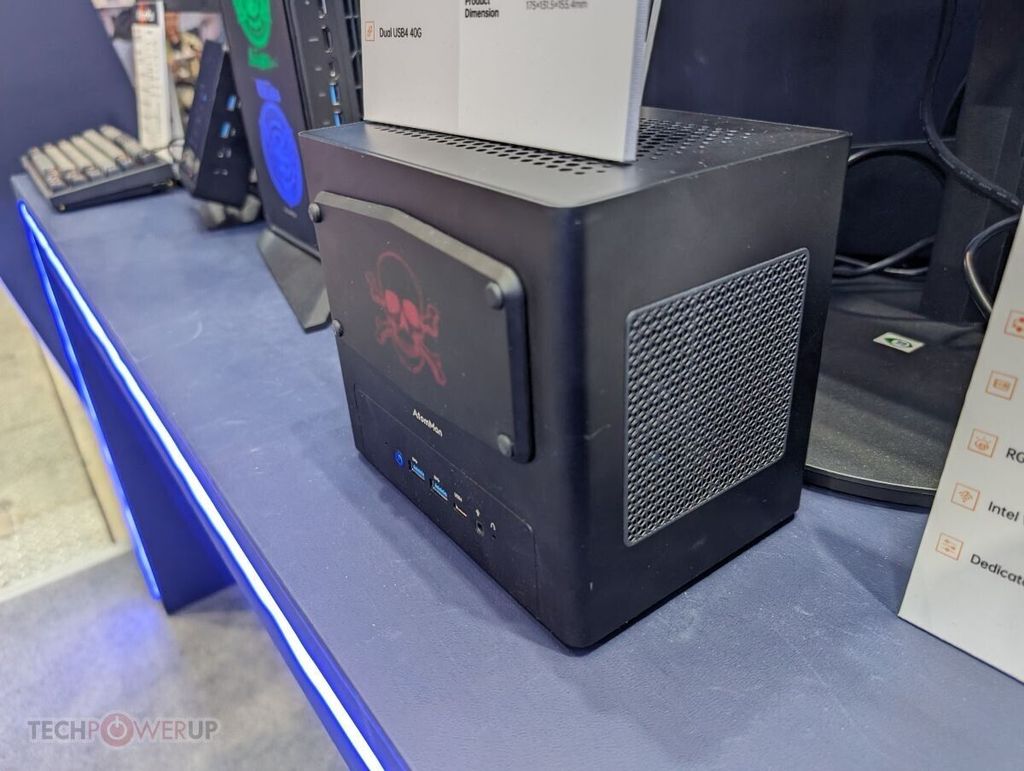 铭凡子品牌“原子侠”展示 X7 Pt:“全球体积最小的内置水冷迷你主机”,双 2.5G 网口