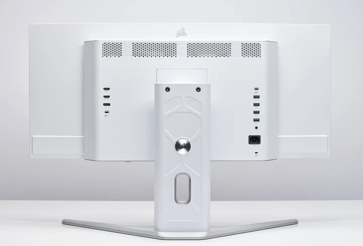 34 英寸 240Hz QD-OLED 曲面屏,海盗船推出 XENEON 34WQHD240-C 游戏显示器